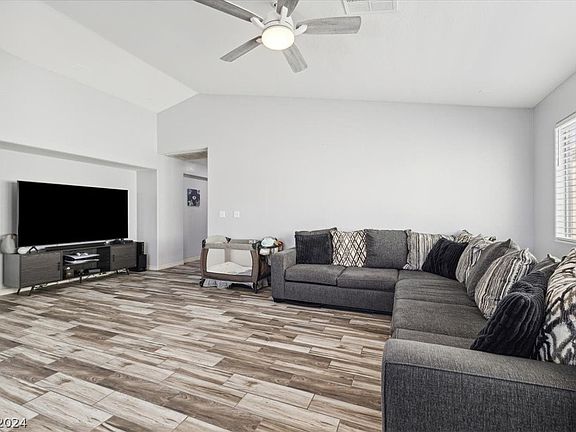 5th image of 6440 Salmon Mountain Ave
