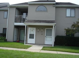 747 Clubhouse Dr, Ypsilanti, MI 48197
