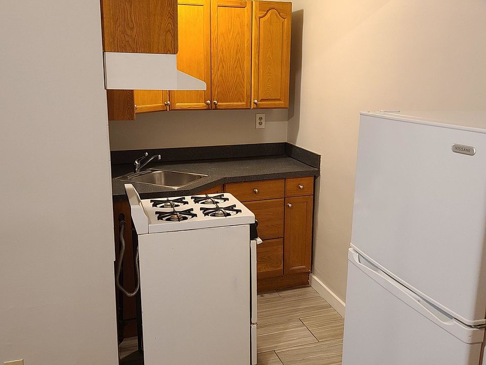 1st image of 37 Hemenway St