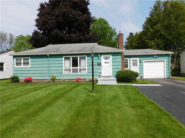 332 Biscayne Dr, Rochester, NY 14612