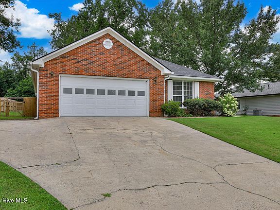 2nd image of 240 Amelia Drive W