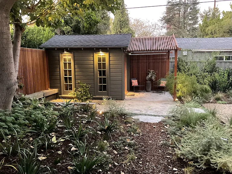 Morella Ave — Photo 15