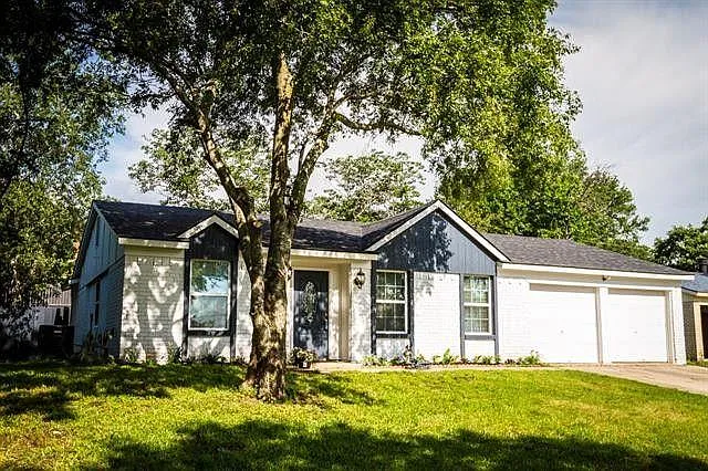 3 bed, 1482 sqft, $2,250 — Photo 2