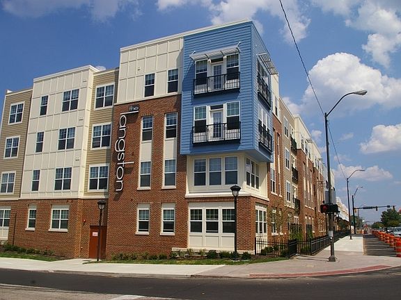 2nd image of 1805 E 23rd St APT 8209