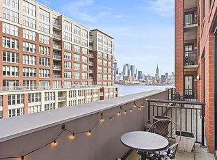 1025 Maxwell Ln APT 611, Hoboken, NJ 07030