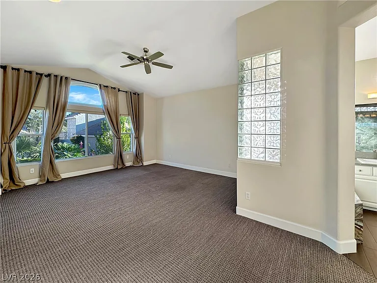 1352 Fox Acres Dr — Photo 22