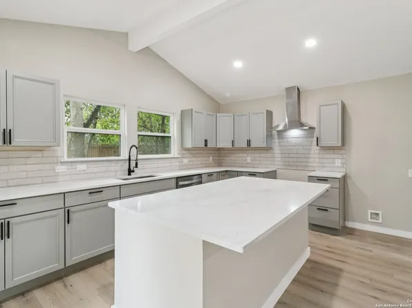 318 trafalgar, San Antonio, TX 78216