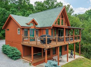 2512 Jada Ln, Sevierville, TN 37876