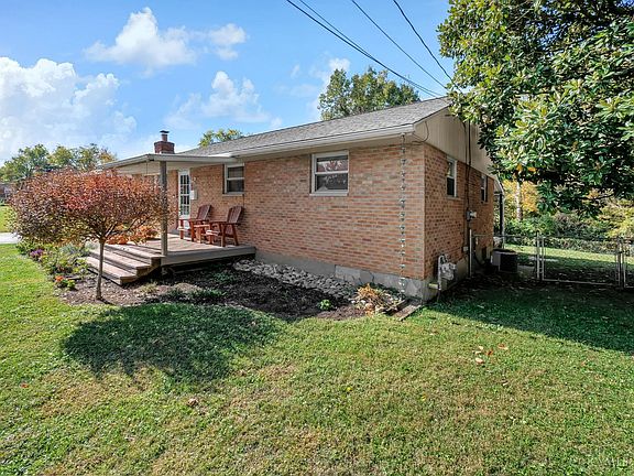 4th image of 4641 Clayton Dr