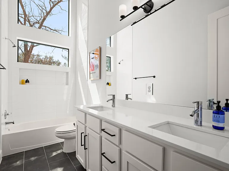 hall bath, stunning, isn't it?