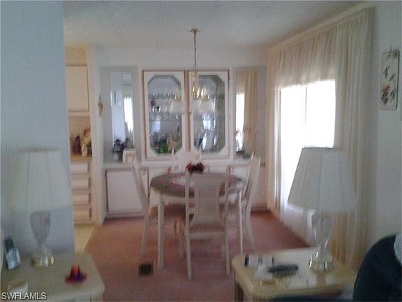 5th image of 252 Shrub Ln N