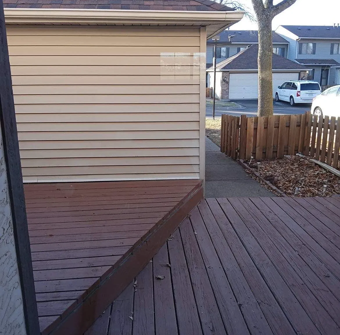 3 bed, 1.5 bath, 1339 sqft, $2,100 — Photo 2