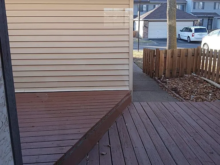 170 Bridlewood Dr — Photo 2