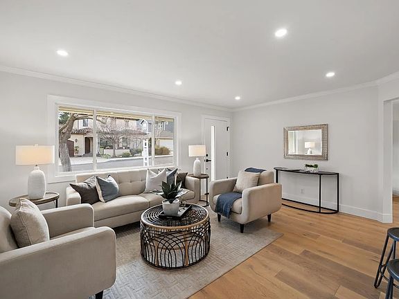 2nd image of 242 Thurston St #100