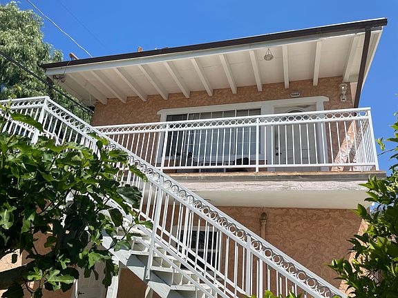 2nd image of 1179 Wesley Ave #3/4