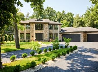 1410 Magnolia St, Glenview, IL 60025