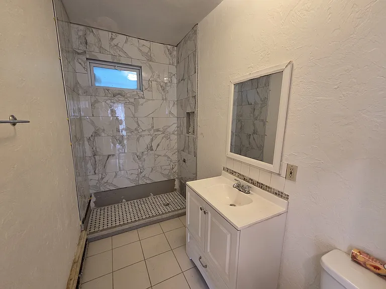 77 Walnut St #3 — Photo 16