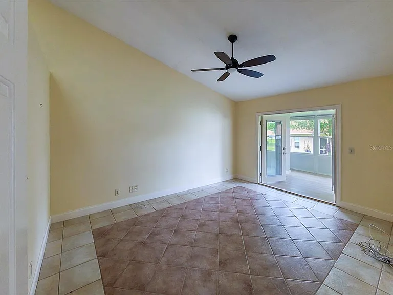 2321 SE 19th Cir — Photo 20