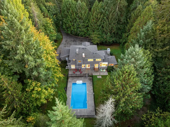 17234 NE 125th St, Redmond, WA 98052