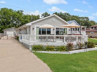 70619 Sunset Blvd, Union, MI 49130