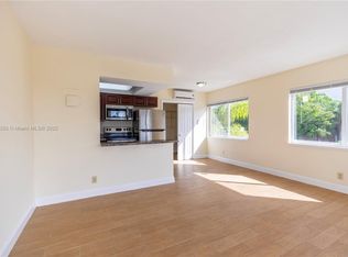 391 SE 19th Ave APT 10, Pompano Beach, FL 33060