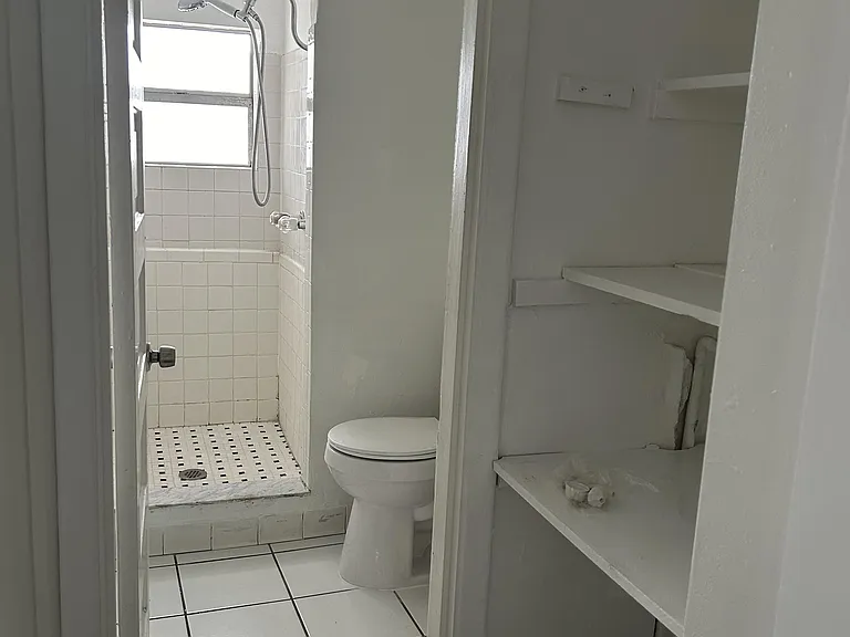 700 5th St N #3 — Photo 9