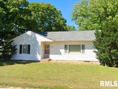 100 N Oliver St, Joy, IL, 61260