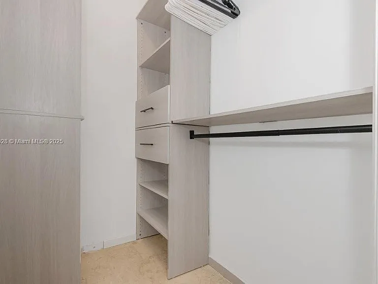 2301 Collins Ave #705 — Photo 29