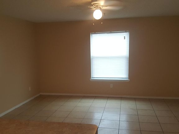 2nd image of 800 N 27th St APT 48