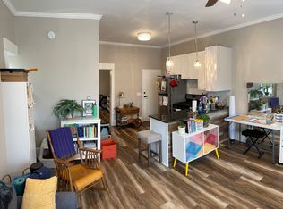 2530 Dupont Ave S APT 102, Minneapolis, MN 55405