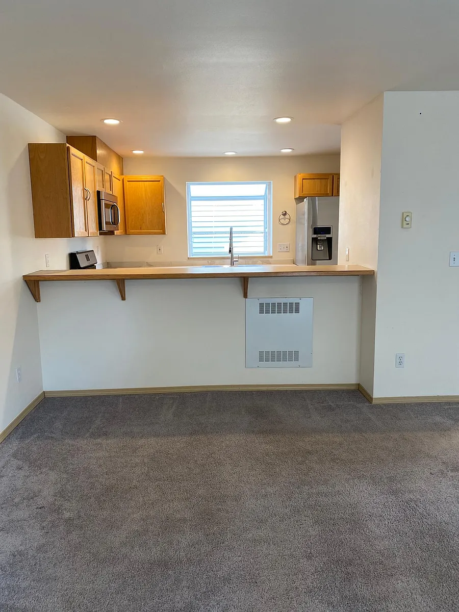 Living room - 8814 Midvale Ave N #B