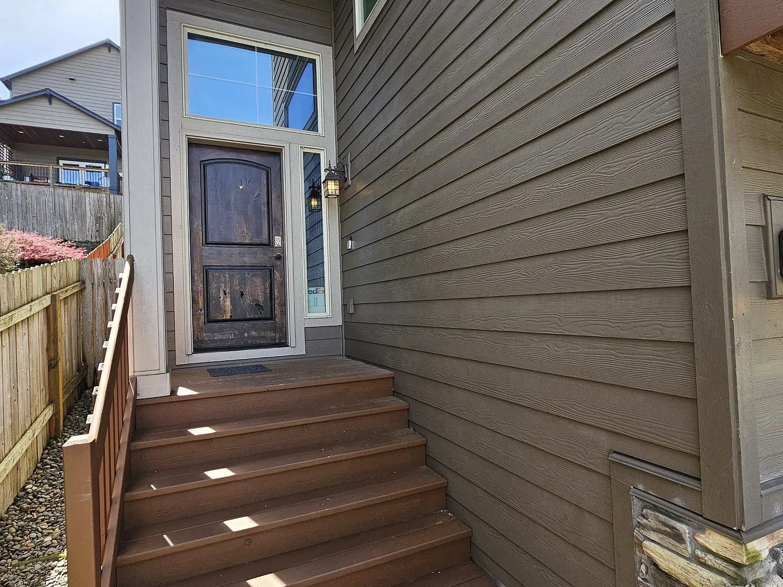 UDOM - 1405 NE 71st Dr. - 1 — Photo 2