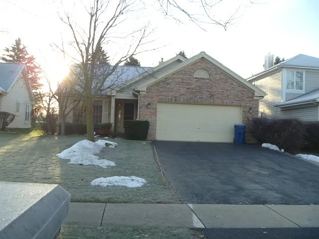 609 Rose Ln photo 1