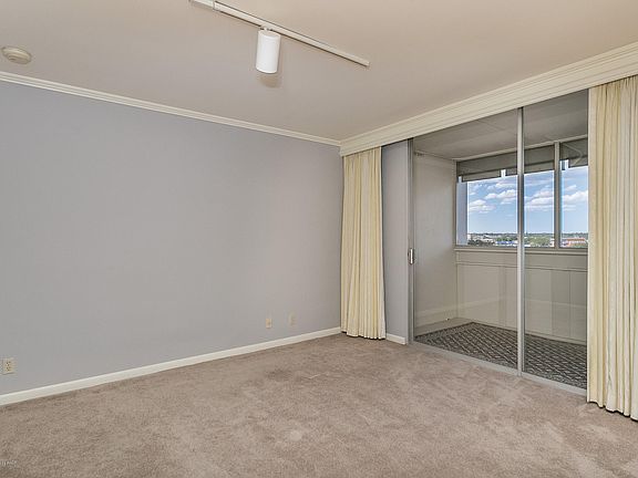 4th image of 2028 S Austin St APT 503