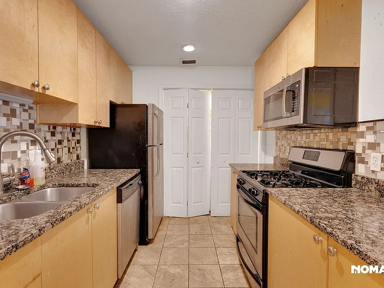 1203 Gettysburg Pl — Photo 6