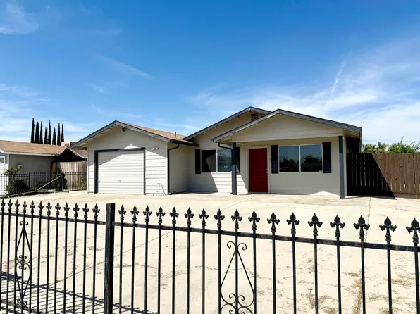 694 W Clay Avenue, Earlimart, CA 93219