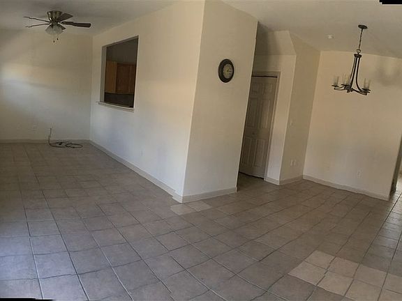 3rd image of 2445 Monarch Dr Unit 401