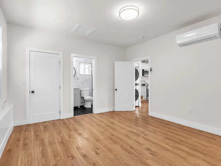 207 D St #B — Photo 14