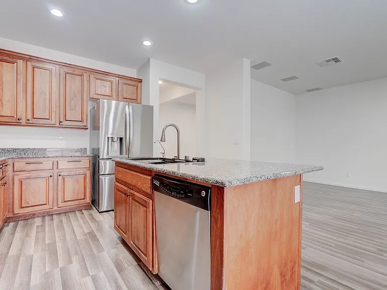 985 Noah Valley St — Photo 13