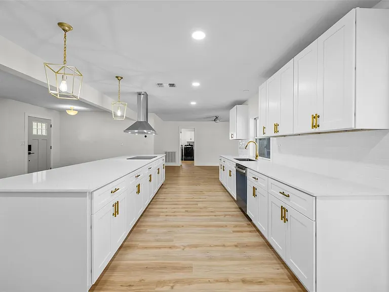 5700 Bayou Grande Blvd NE — Photo 17
