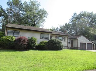 285 Dexter Dr, Bridgeport, CT 06606