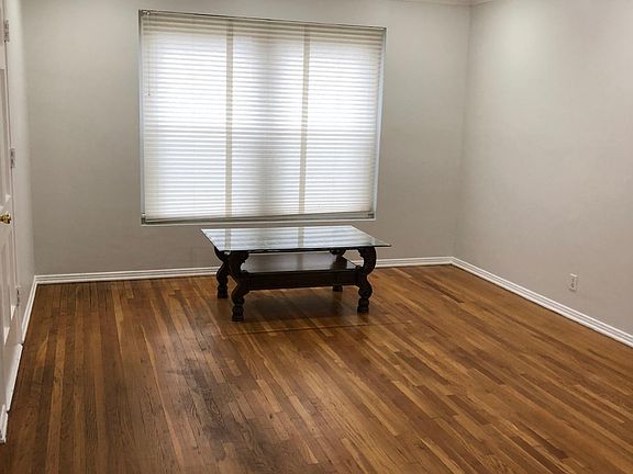 3rd image of 2838 Ashmont Ave