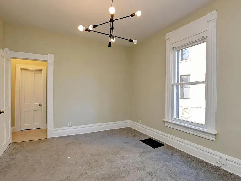47-49 S Monroe Ave #49 — Photo 8