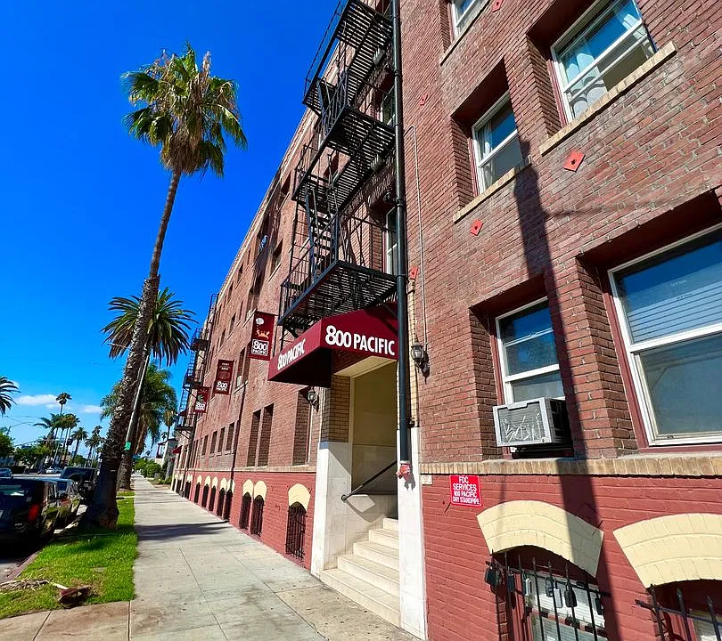 800 Pacific Ave #209