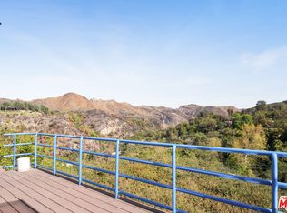 20046 Valley View Dr, Topanga, CA 90290