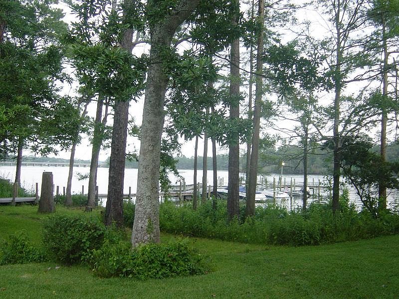 Hidden Cove Dock