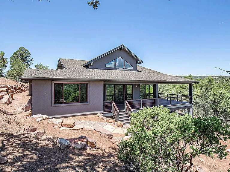 1209 N Horizon Way — Photo 3