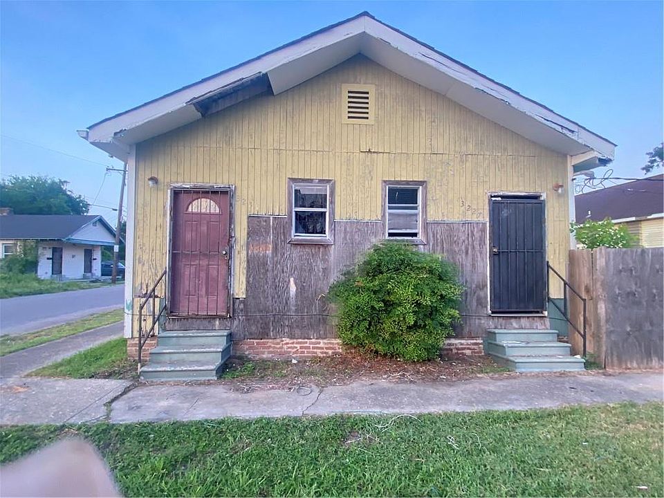 1st image of 3231-33 2nd St
