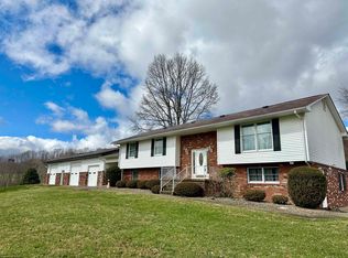 295 McClellan Rd, Philippi, WV 26416