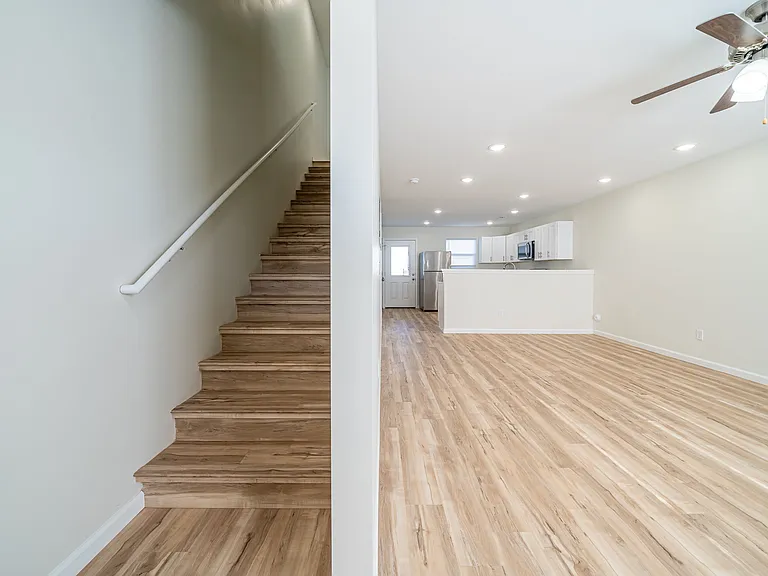 Icon Townhomes — Photo 43